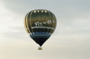Designstudie Luftwerbung Werbeballon im Marketing
