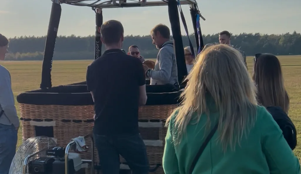 Sicherheitseinweisung zur Ballonfahrt