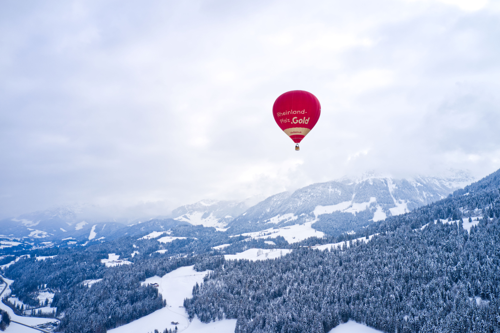 Schröder Fire Balloons Gold in den Alpen Bad Tölz