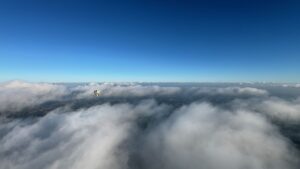Heißluftballon über den Wolken – Ballonfahrt-Gutschein als besonderes Erlebnis verschenken