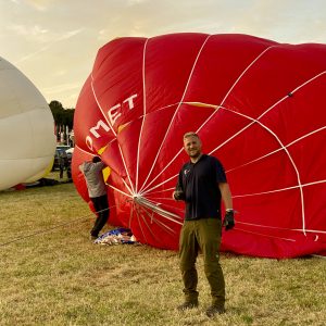 Flo beim Startcheck Parachute