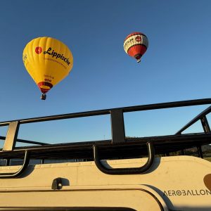 Heißluftballone bei einer Ballonfahrt von Aeroballonsport – Ballonfahrt-Gutschein online kaufen